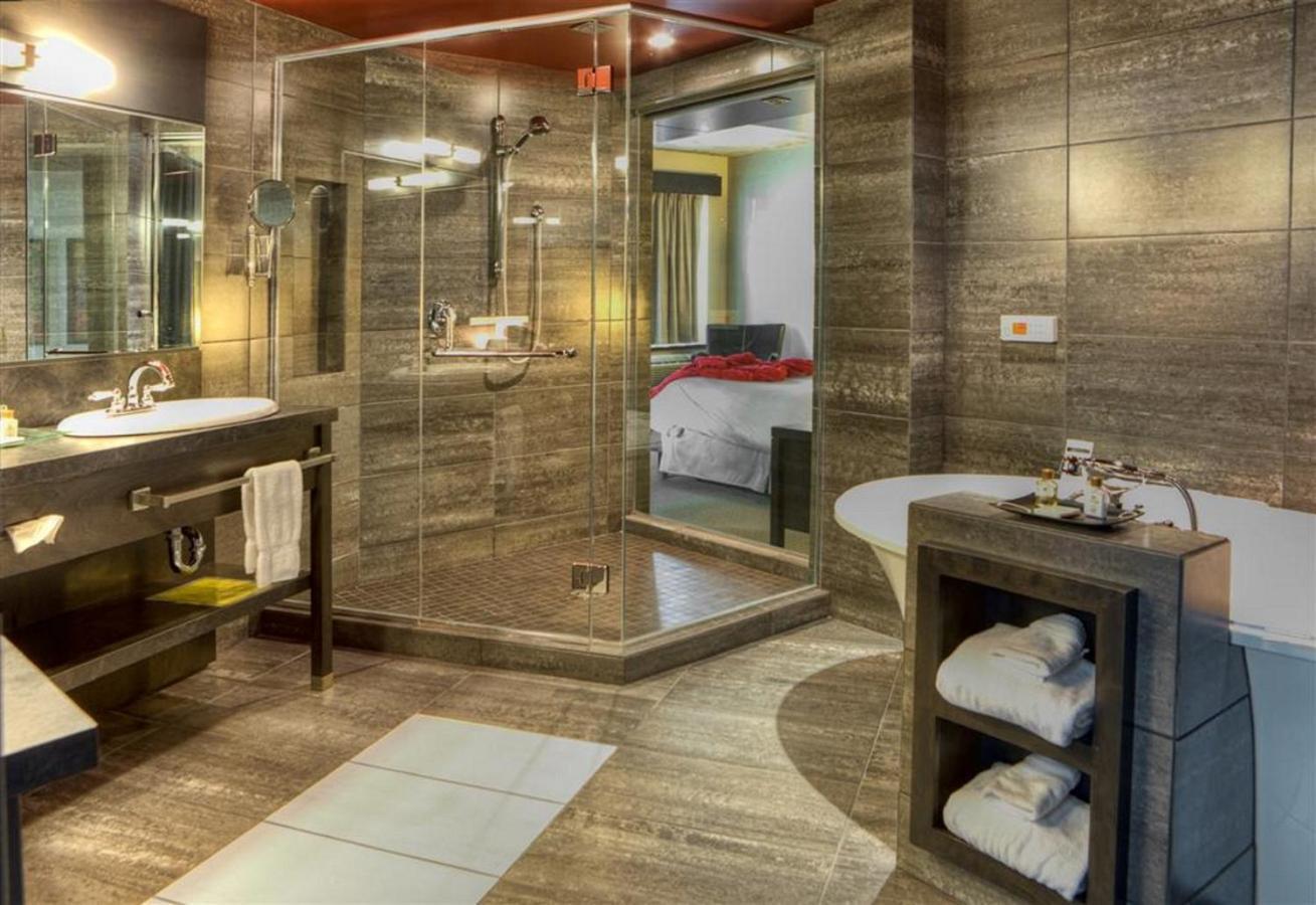 Presidential Suite
